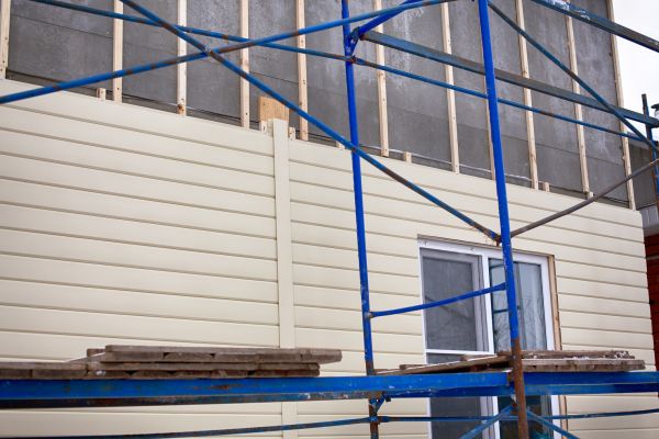 Loose Cladding Repair in Clearwater